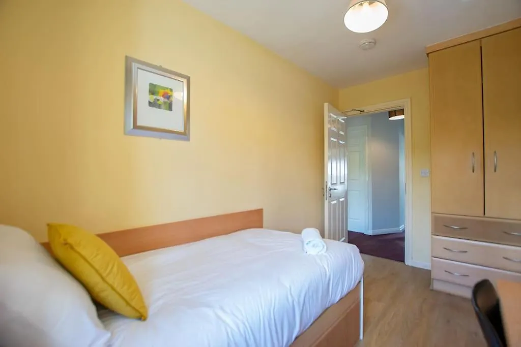 Holiday home 83 - Superb Townhouse By Shortstays Galway