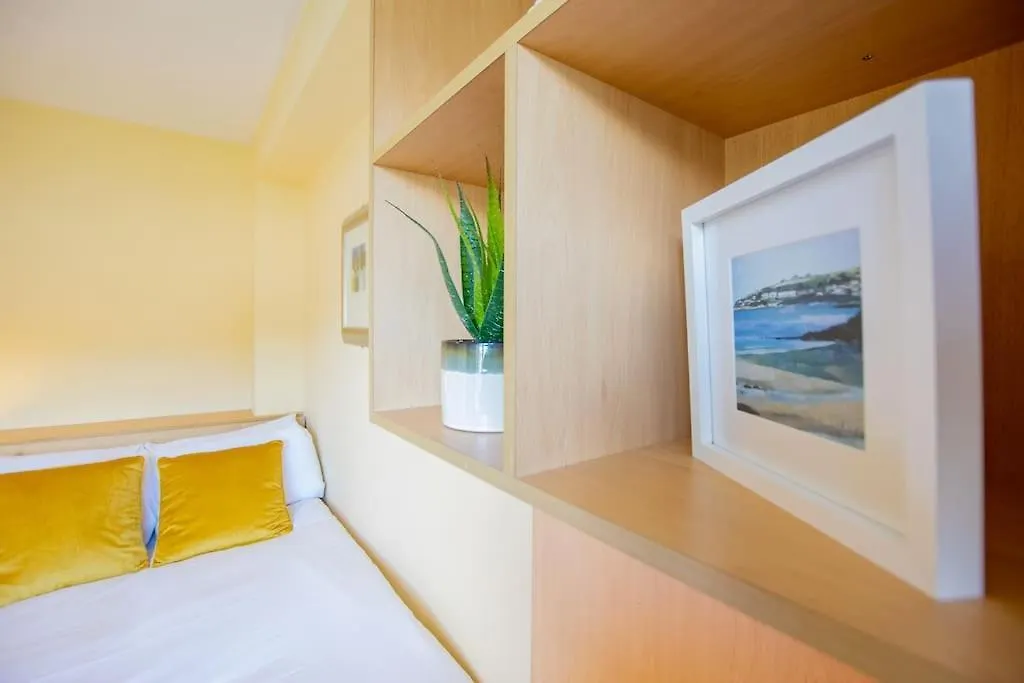 83 - Superb Townhouse By Shortstays Galway 0*,