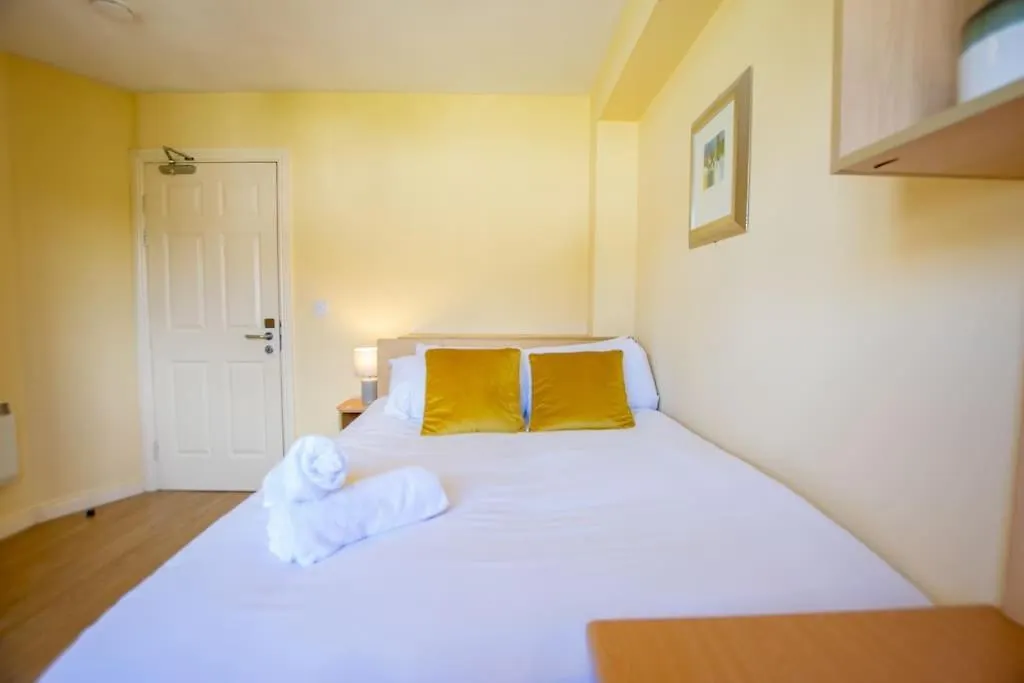 83 - Superb Townhouse By Shortstays Galway Ireland