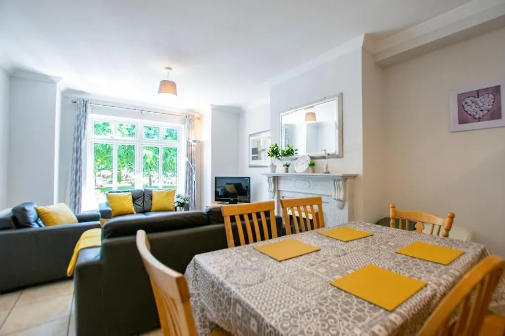 Holiday home 83 - Superb Townhouse By Shortstays Galway Ireland
